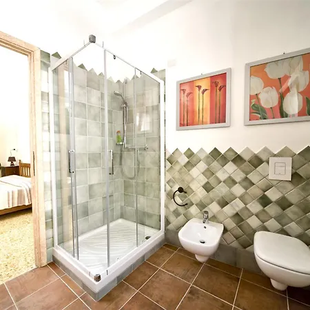 Domo Silvia E Paolo Vendégház