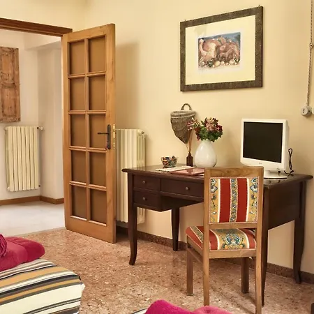 Affittacamere Domo Silvia E Paolo Nuoro (Sardinia)