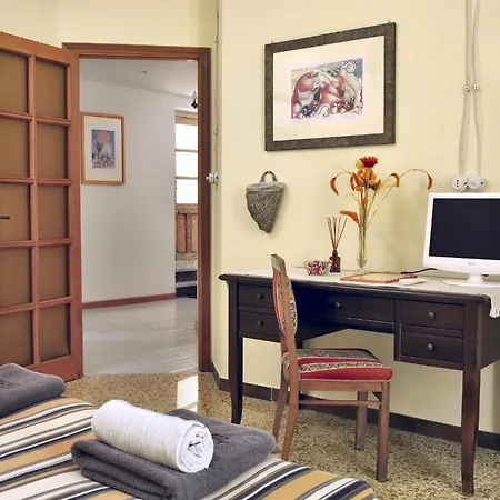 Domo Silvia E Paolo نوورو